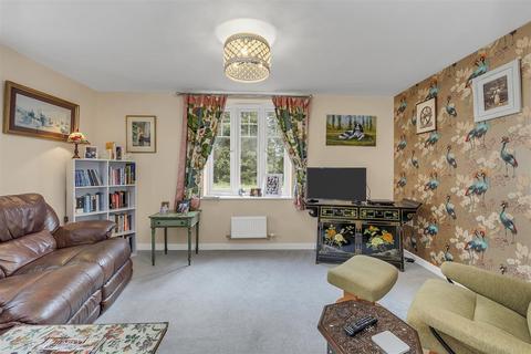 4 bedroom semi-detached house for sale, Tudor Road, Bury St. Edmunds