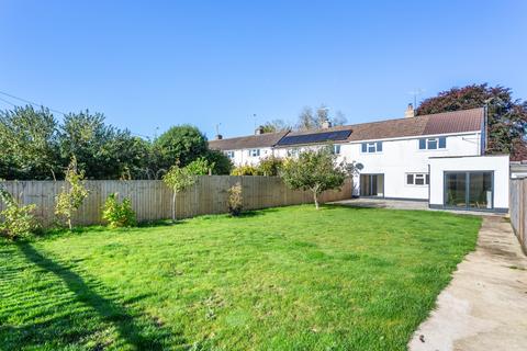 3 bedroom terraced house to rent, Coates, Cirencester