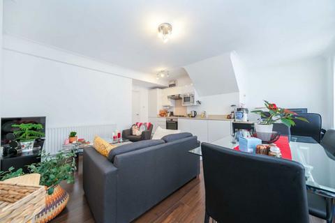 1 bedroom flat for sale, Finchley Road, London NW3