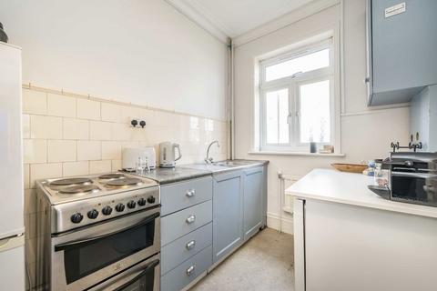 1 bedroom flat for sale, Compayne Gardens, London NW6