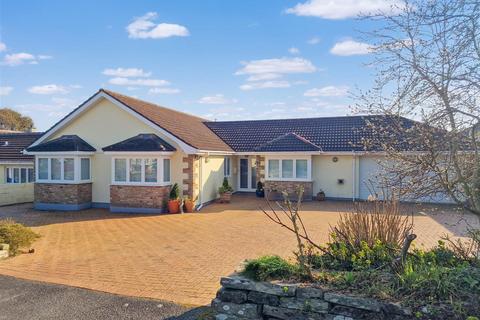 4 bedroom detached bungalow for sale, Trethiggey Crescent, Quintrell Downs TR8