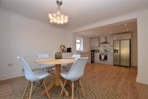 2 bedroom semi-detached house for sale, Haighside Way, Rothwell, Leeds, West Yorkshire