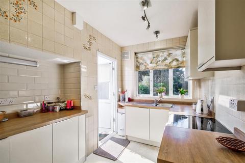 3 bedroom semi-detached house for sale, Onslow Gardens, South Woodford