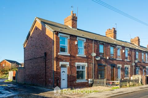 3 bedroom terraced house to rent, Mill Lane, Pontefract WF9