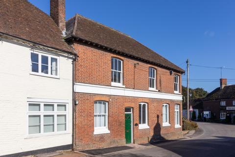 3 bedroom apartment to rent, The Soke, Broad Street, Alresford, Hampshire, SO24