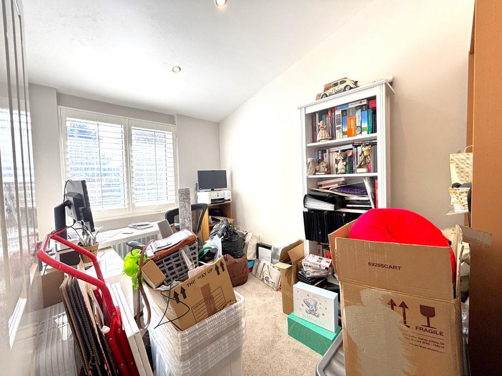 Bedroom 4.jpeg