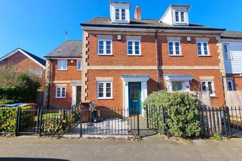 3 bedroom townhouse for sale, Belvedere Road, Ipswich, IP4