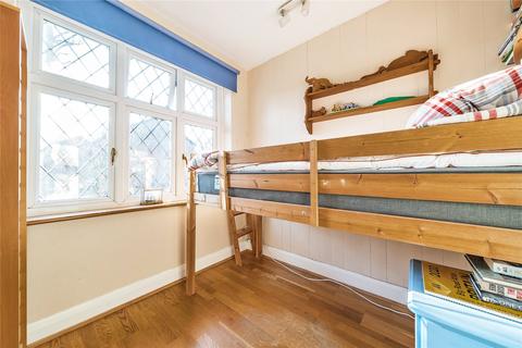 25 Manor Drive, Surbiton, KT5 8NE