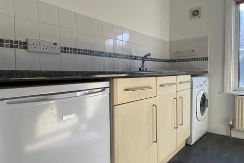 1 bedroom flat to rent, Coombe Road, Brighton BN2