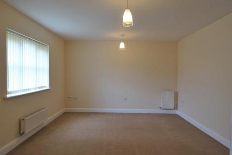 2 bedroom flat to rent, Middlewood Close, Solihull B91