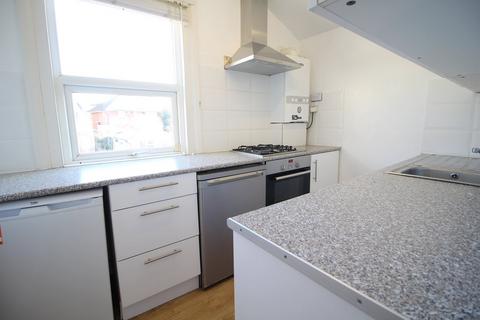 1 bedroom flat to rent, Woodville Road, Thornton Heath, CR7