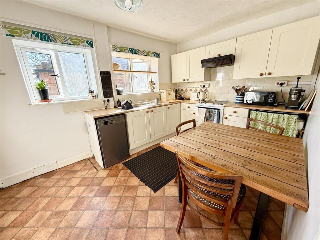 Kitchen diner