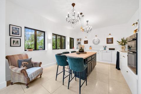 Shelburne Yester Park, Chislehurst, BR7 5DQ