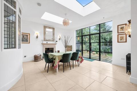 Shelburne Yester Park, Chislehurst, BR7 5DQ