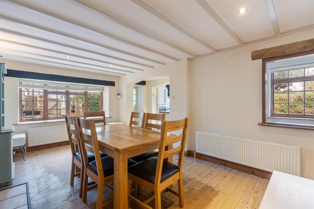 A09 - Paignton, The coach house - 250227.jpg