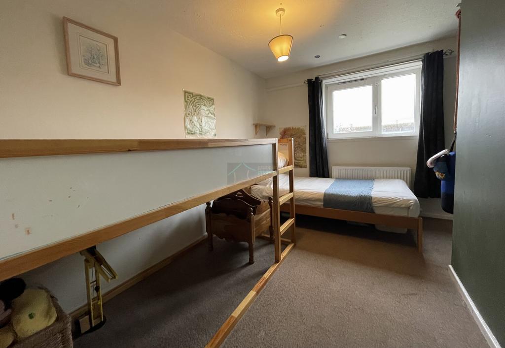 Bedroom 2.JPG