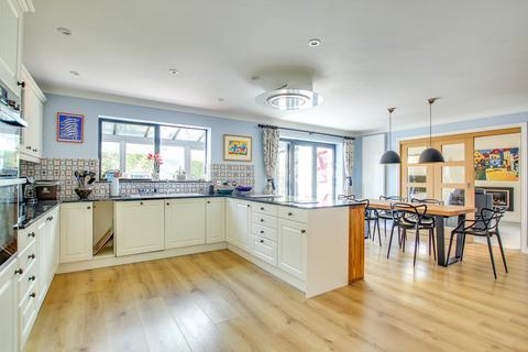 4 bedroom detached house for sale, Hinton Wood Avenue, Highcliffe, Christchurch, BH23