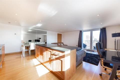 2 bedroom apartment to rent, Murton House, Grainger Street, City Centre - NE1