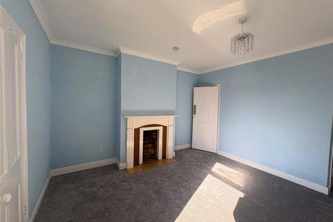 3 bedroom terraced house to rent, Grove Street, Balderton, Newark, Nottinghamshire, NG24