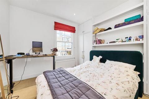 2 bedroom flat to rent, Warriner Gardens, London SW11