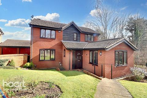 4 bedroom detached house for sale, Harrier Park, Northampton