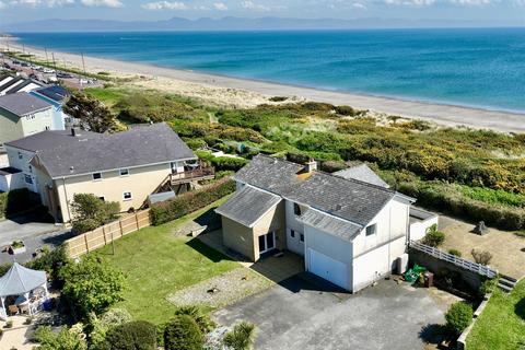 3 bedroom detached house for sale, Lon Golff, Pwllheli