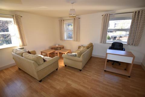 1 bedroom apartment to rent, New Hey Road, Huddersfield HD3