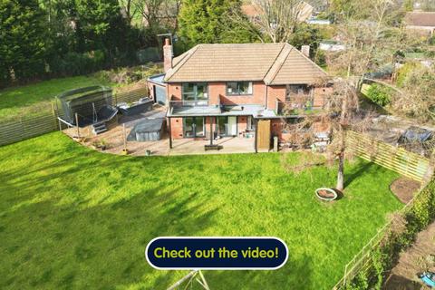 4 bedroom detached house for sale, Meadow Croft, Roos, Hull, HU12 0AX