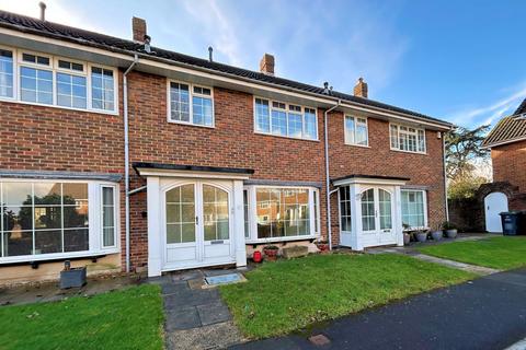 3 bedroom terraced house for sale, Lodge Gardens, Gosport PO12