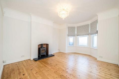 2 bedroom flat to rent, Windmill Road, London W5