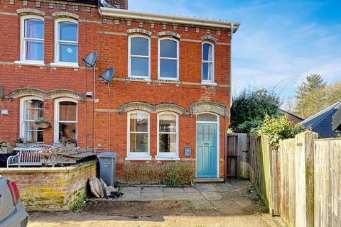 2 bedroom cottage to rent, Beaconsfield Road, Woodbridge