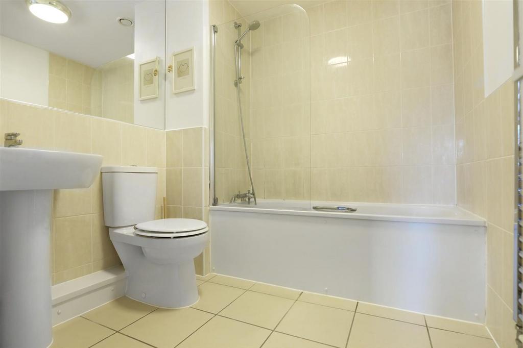 Bath2.jpg