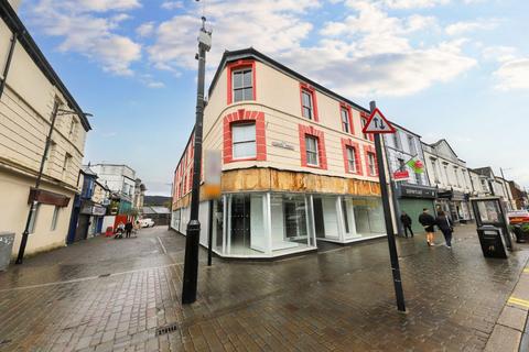 Shop to rent, Aberdare CF44