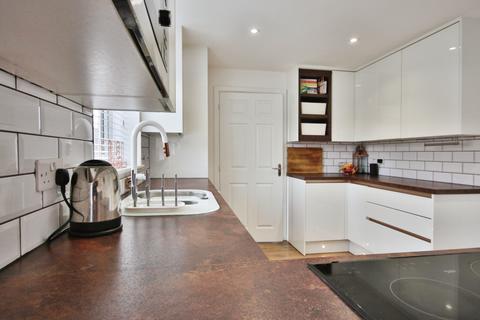 123 Grosvenor Road, Kingswood, Hull, HU7 3FF