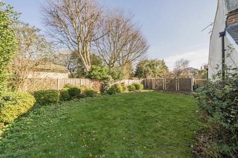 2 bedroom end of terrace house for sale, Langford Close, London W3