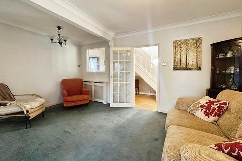 32 Barry Drive, Kirby Muxloe, Leicester, LE9 2HH