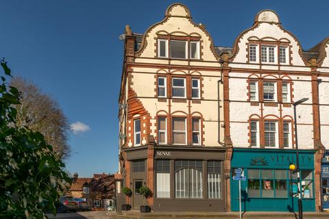 2 bedroom flat for sale, Croydon Road, Reigate, RH2