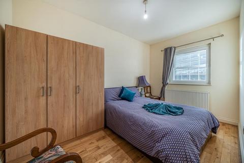 undefined, Tolworth,  Kingston upon Thames,  KT5