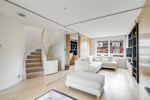 3 bedroom terraced house for sale, Vane Close, Hampstead Village