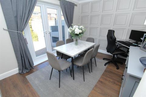 3 bedroom end of terrace house for sale, Deerbarn Drive, Liverpool L30