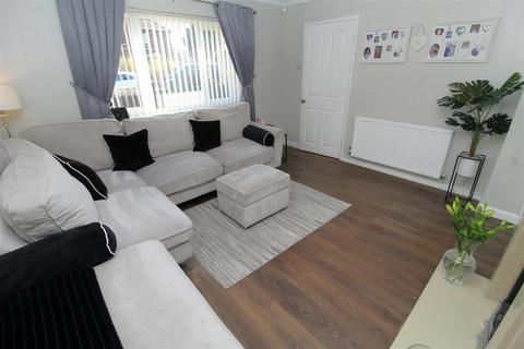 3 bedroom end of terrace house for sale, Deerbarn Drive, Liverpool L30