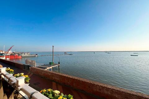 undefined, Kings Road, Burnham-On-Crouch