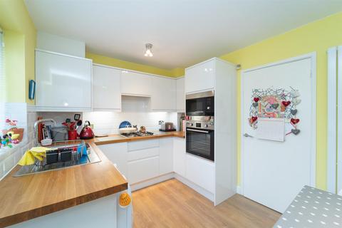 2 bedroom end of terrace house for sale, Edge Lane, Chorlton