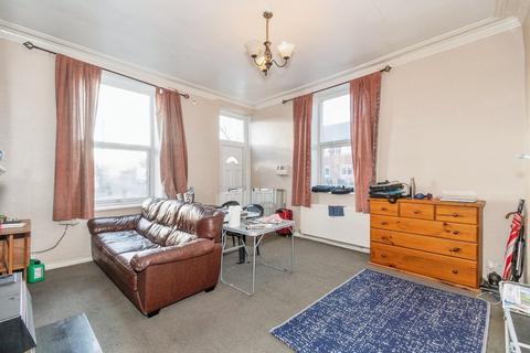 2 bedroom terraced house for sale, Vine Terrace West, Bradford BD8