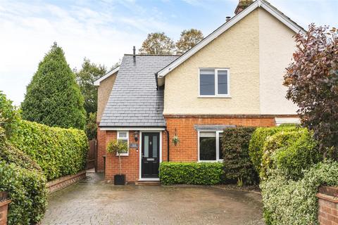 4 bedroom semi-detached house for sale, Thaxted Road, Saffron Walden CB11