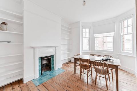 3 bedroom flat to rent, Shacklewell Lane, Hackney, London, E8