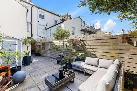 2 bedroom apartment for sale, Westbourne Villas, Hove