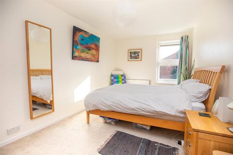 66 Clover Ground, Bristol, BS9 4UJ