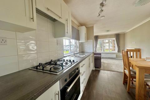 1 bedroom park home for sale, The Green, Cummings Hall Lane, Noak Hill, Romford