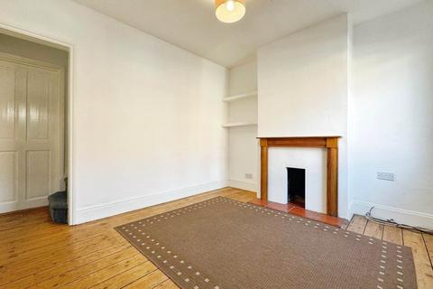 2 bedroom terraced house to rent, Waldeck Street, Reading RG1